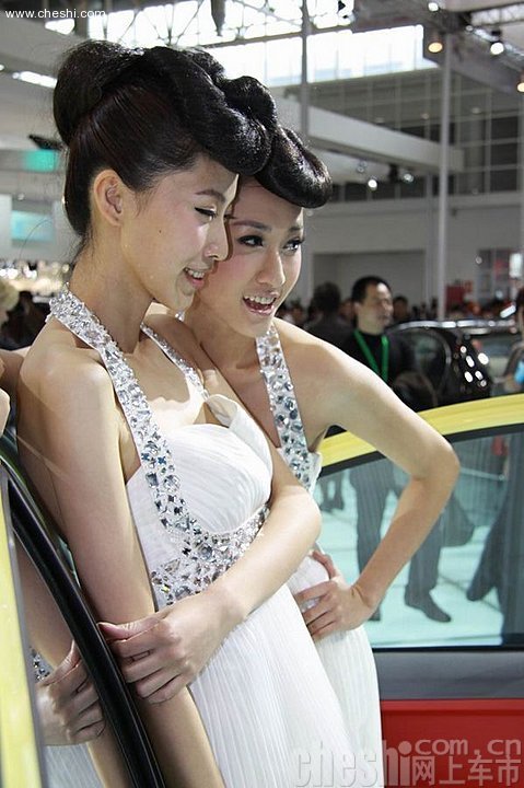 美胸模特