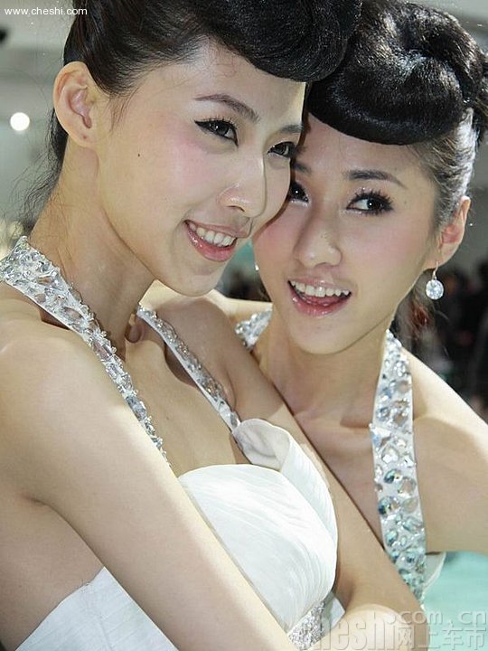 美胸模特
