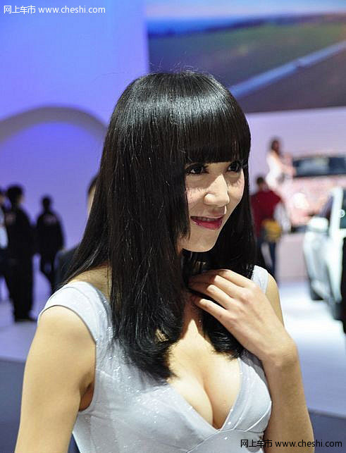 简直就是人间”胸”器