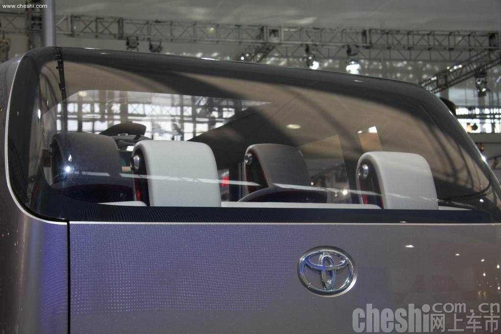 丰田HI-CT概念车