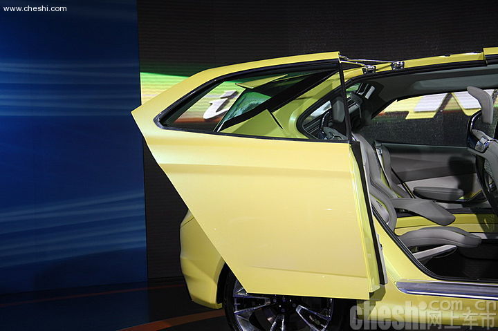 福特iosis MAX概念车