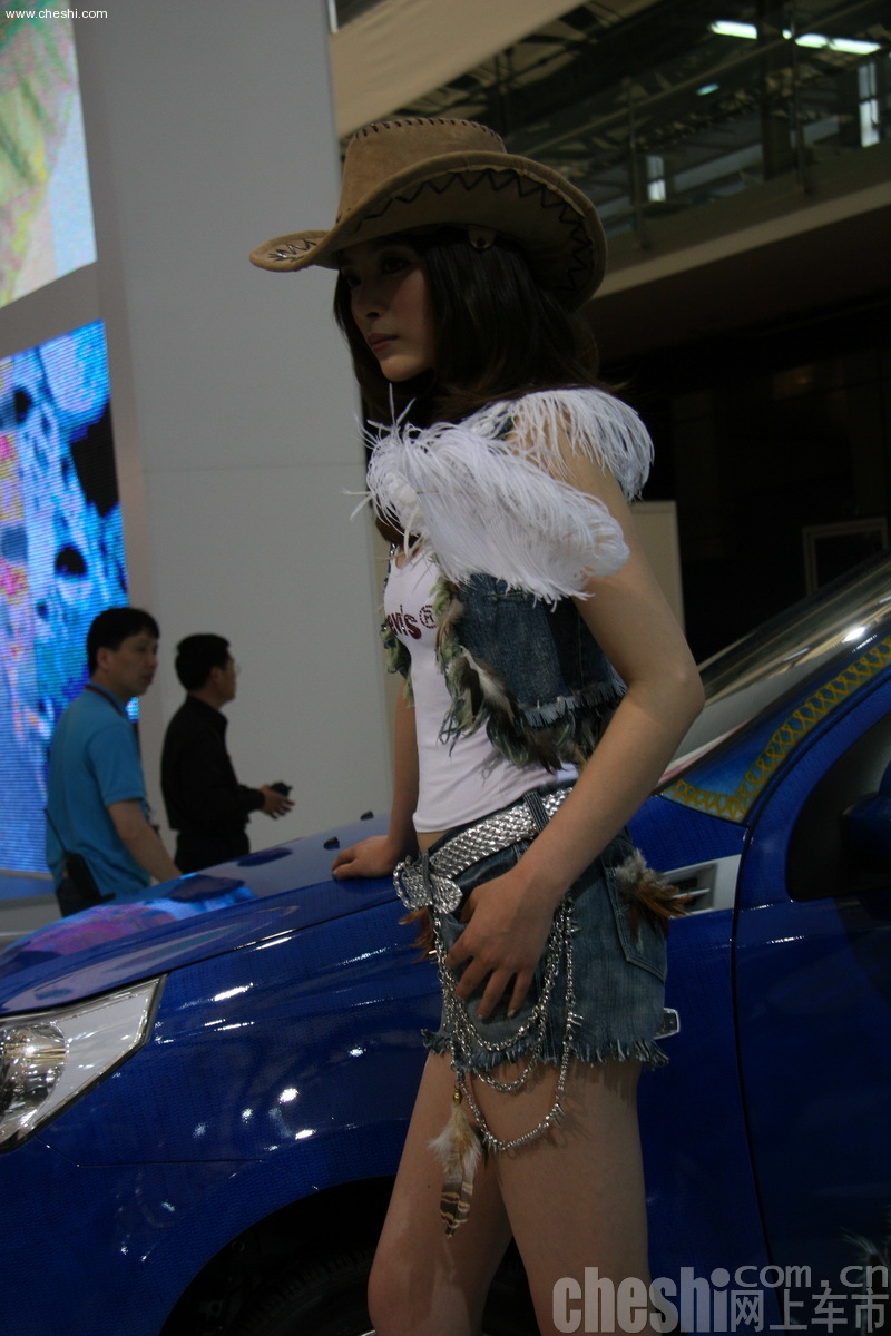 乐骋牛仔美女