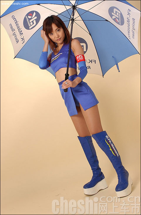 日本车模神田有希子