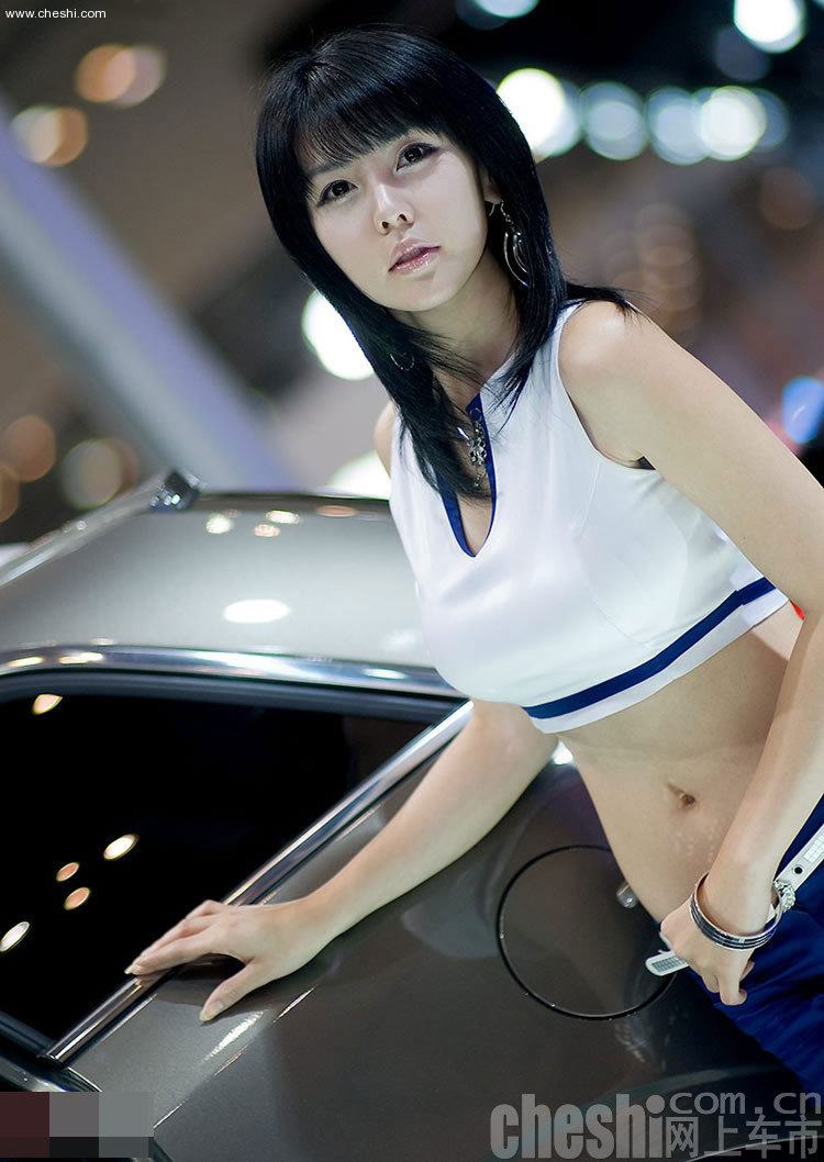 美女车模李智友