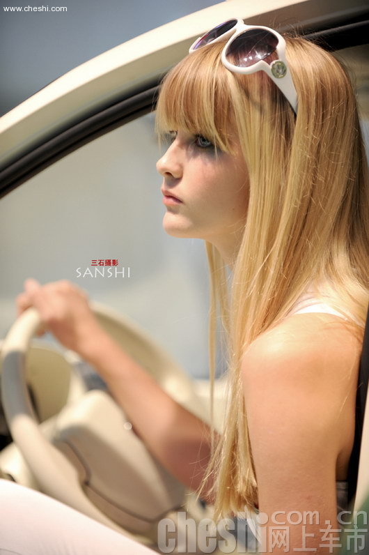 2008 北京車展上漂亮的車模真不少