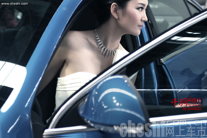風韻十足的2009美女车模