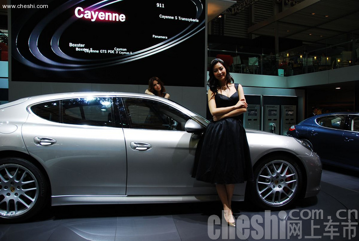 Auto Shanghai 2009 -车模全身
