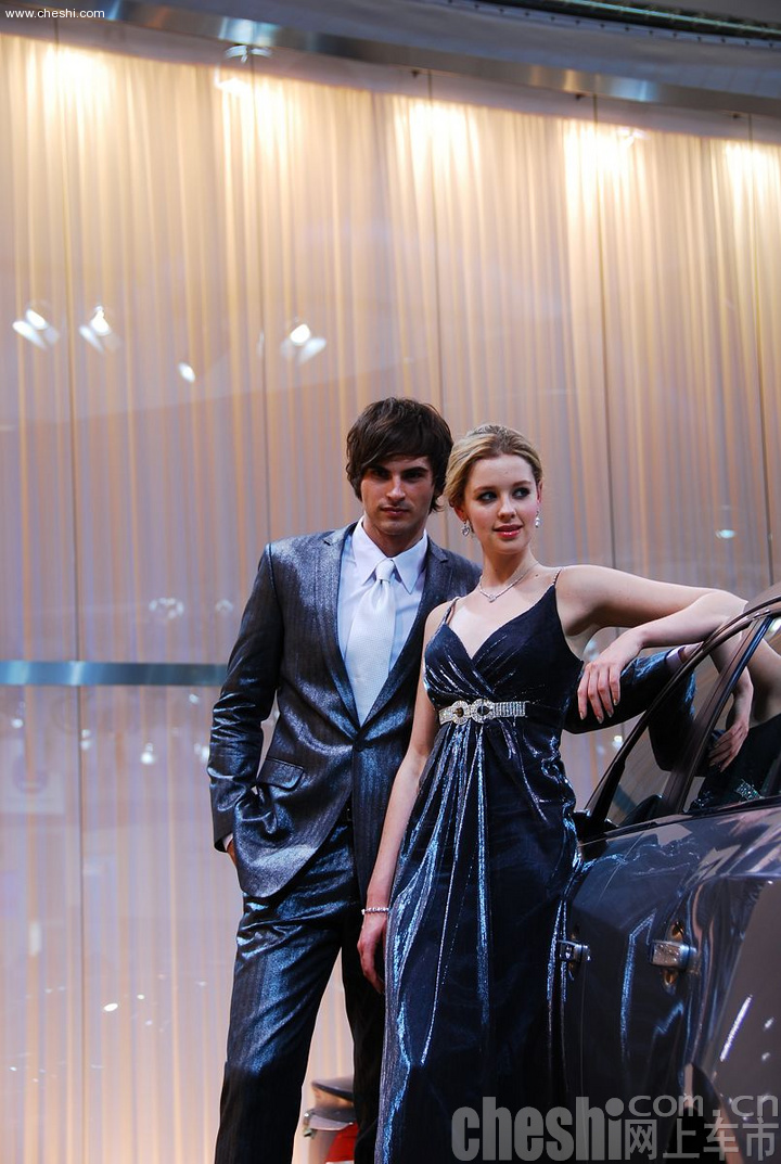 Auto Shanghai 2009 -车模全身