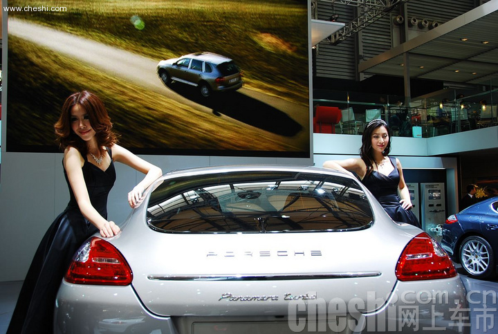 Auto Shanghai 2009 -车模全身