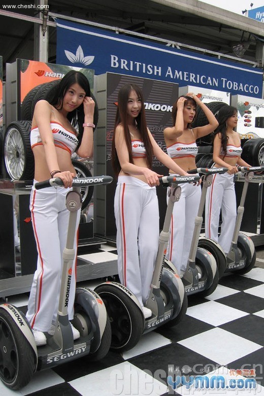 赛车女郎的气质