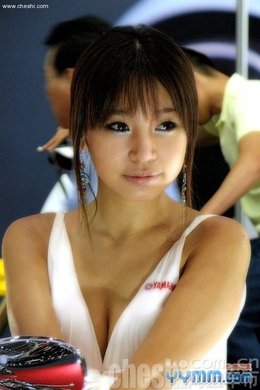 赛车女郎的气质