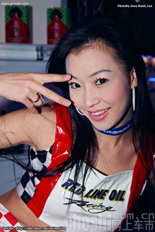 电眼美女
