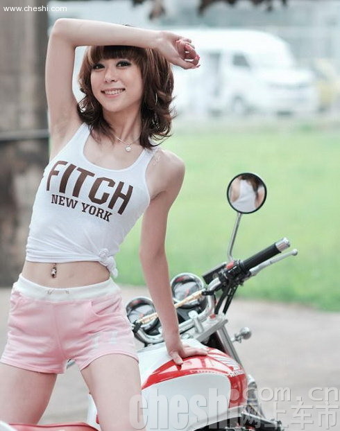 机车美女