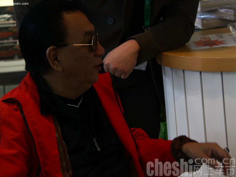 侯耀华亮相北京车展