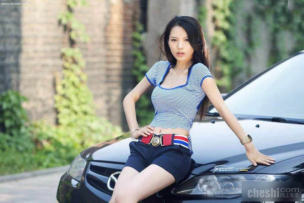 绝色车模