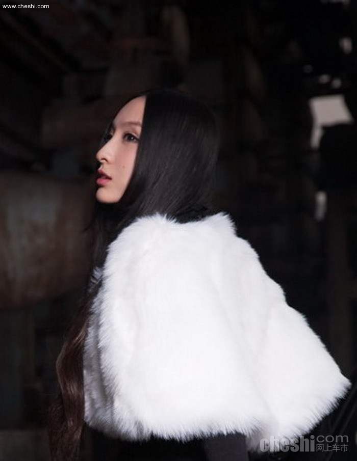 小美女彤彤