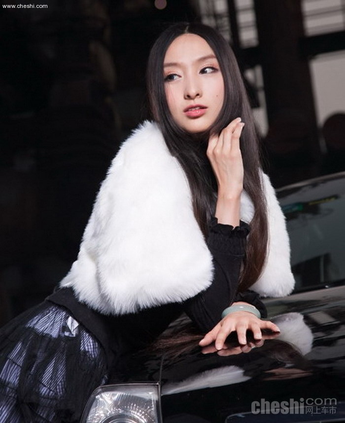 小美女彤彤
