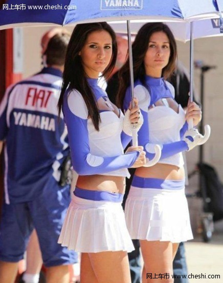 MotoGP顶级赛车女郎 盛夏拍摄绝美照