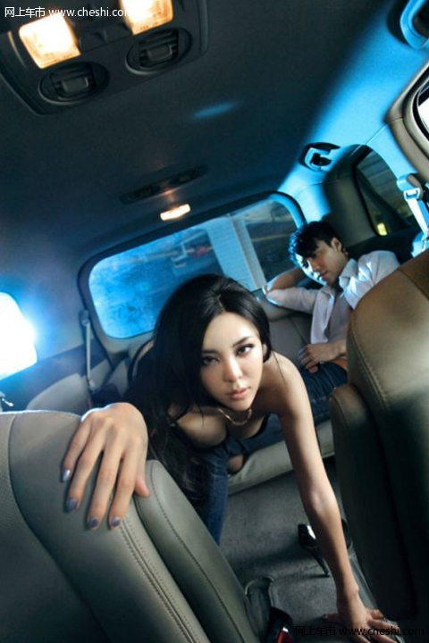 狐媚女郎体验车震
