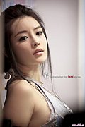 靓丽韩国性感的车模美女