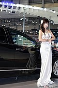 风情不改，白花又出白衣版