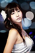 风情不改，白花又出白衣版