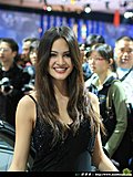 国外美女车模也很专业