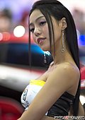 韩国超性感车模