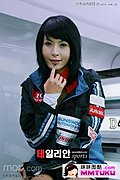 韩国车展上的电眼美眉