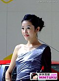 高挑美女邂逅马自达