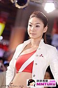 刘璇般甜美的靓丽车模