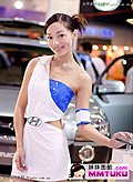 现代美女娇嫩可爱