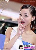 现代美女娇嫩可爱