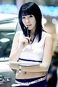 美女车模李智友