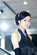 脱俗清纯车模靓妹写真照