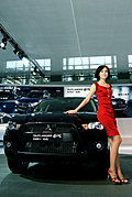 强势推出2009广州车展车模美女集中营