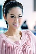 强势推出2009广州车展车模美女集中营
