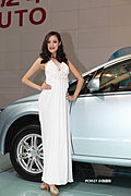 强势推出2009广州车展车模美女集中营