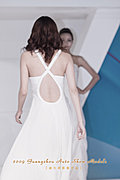 强势推出2009广州车展车模美女集中营