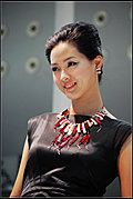 强势推出2009广州车展车模美女集中营
