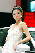 强势推出2009广州车展车模美女集中营