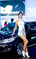 2008 北京車展上漂亮的車模真不少