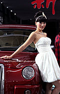 2009南宁东盟车展的美女车模们