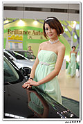 2009南宁东盟车展的美女车模们