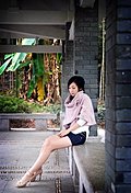 迷人的汽车可人女郎