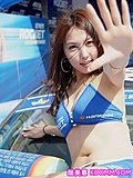 青春性感的美女车模