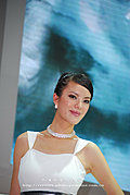 風韻十足的2009美女车模