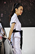 風韻十足的2009美女车模