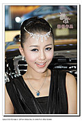 2009年济南车展高贵BENZ美女车模