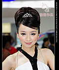 2009年济南车展俏皮可爱的丰田车模